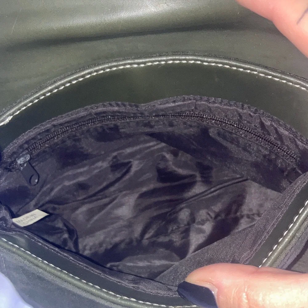 Kate Spade ❤️‍🔥 VINTAGE RARE❤️‍🔥 Olive Green shoulder Bag - Picture 7 of 8